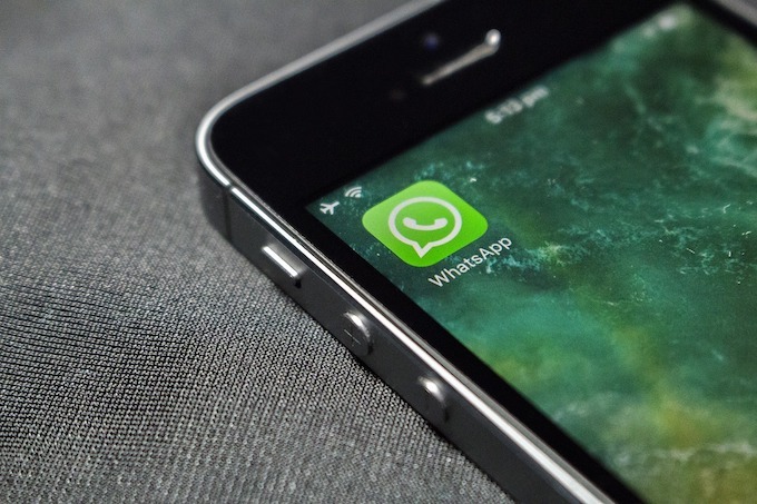 Nová funkcia WhatsApp: offline správy na iPhone