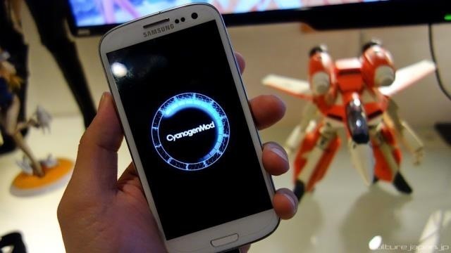 CyanogenMod-on-Samsung galaxia