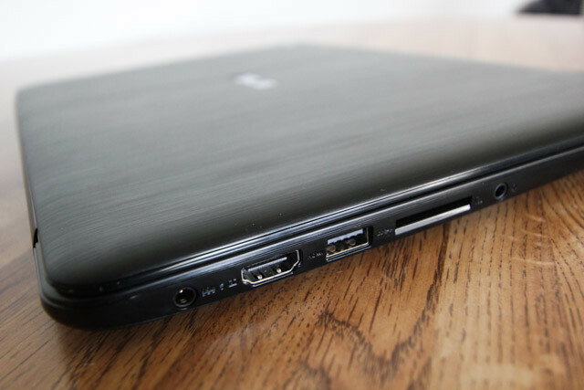 Asus chromebook c300 - porty