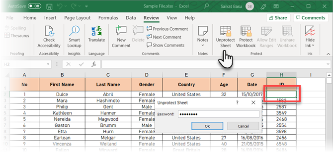 V programe Excel kliknite na položku Odomknúť hárok