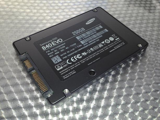 Samsung-solid-state-drive-SSD