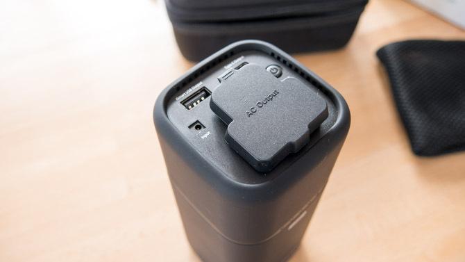 RAVPower 20100mAh AC Charger Review: Power All The Vec ravpower top