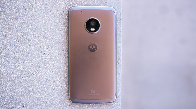 Moto G5 Plus Recenzia: Solid Mid-Range Telefón moto 2