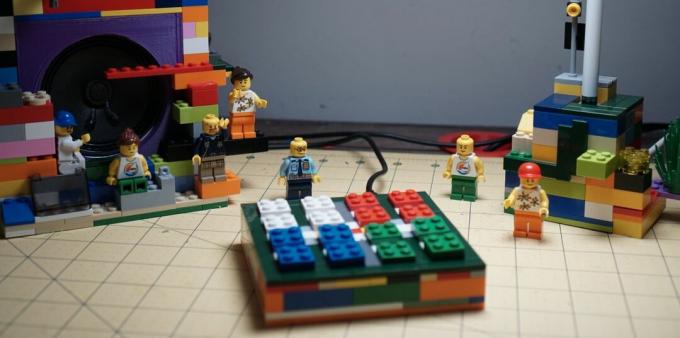 DIY klávesnica Arduino Lego