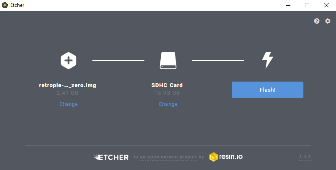 Na zápis údajov na kartu SD použite program Etcher
