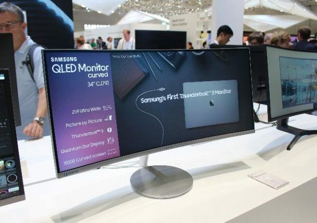 Hranie na IFA 2018: Čo je nové a čo je horúce? Herný monitor Samsung CFG70 zahnutý QLED 001 IFA2018 670x472