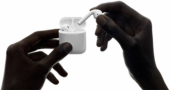 Fotografie spoločnosti Apple AirPods