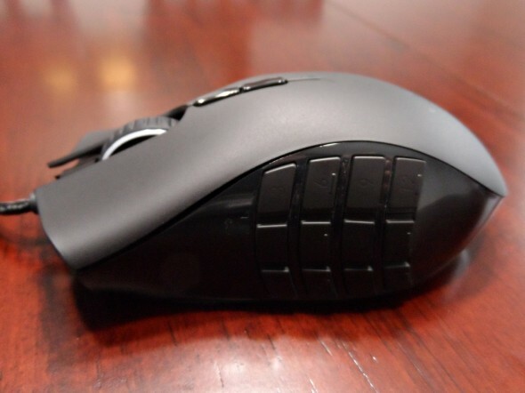 Razer Naga - logitech-G600-gaming-mouse-review-6