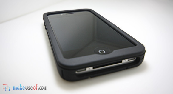 Elago Tire Tread Silicon Case pre iPhone 4 Recenzia a prezradí kremík2