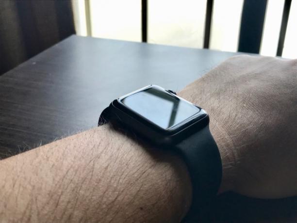 Apple Watch je lepší ako Fitbit 2