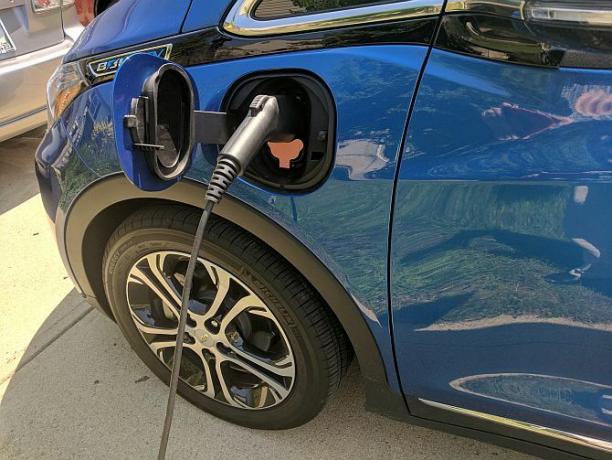 Chevy Bolt EV Hands-On: Elektrické autá zjavne nepatria Anymore Bolt EV4