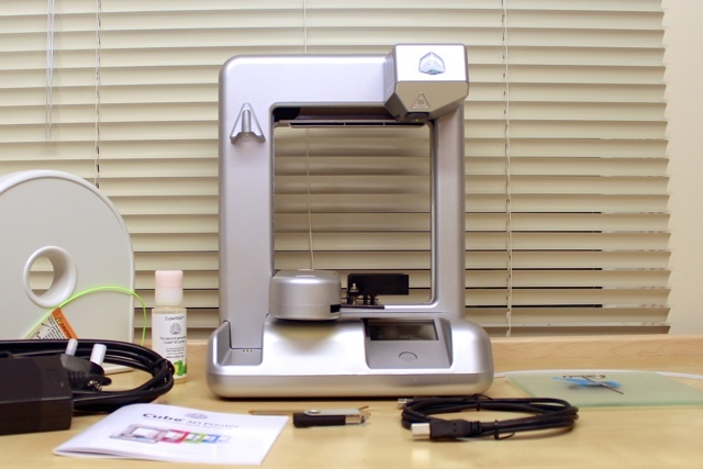 cubify-cube-3d-printer-1