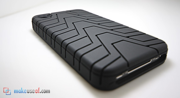 Elago Tire Tread Silicon Case pre iPhone 4 Recenzia a prezradiť kremík1