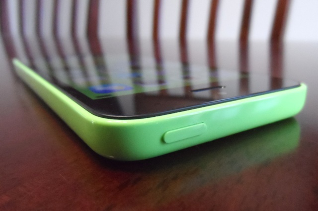 iPhone 5c recenzie